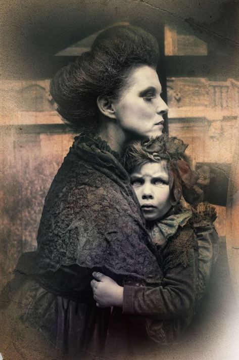 398836_365980760133203_1131461648_n