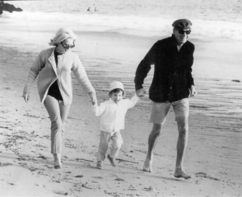 485782_376795515690352_1399827239_n