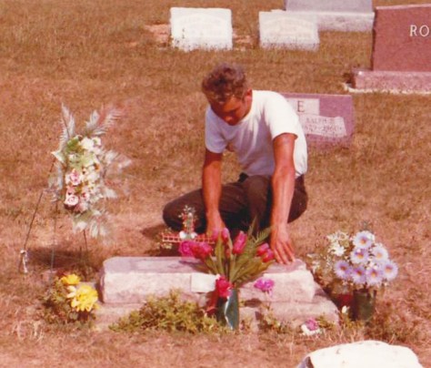Roy Phillips (ghost @ James Dean's grave)