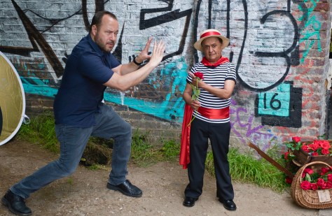 GODCAMEROUND_BEHINDTHESCENES